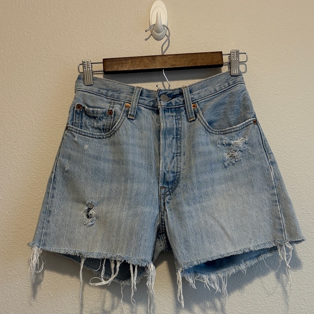 Levi’s 501 Denim Short - Size 26